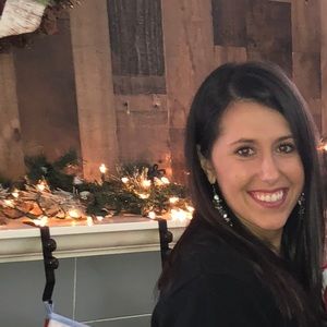 Meet your Posher, Lorraine